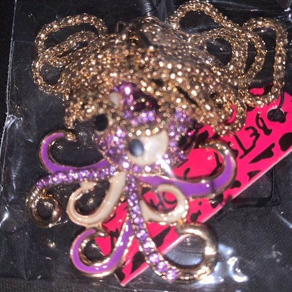 ⭐️Rare⭐️ Adorable Betsey Johnson Octopus necklace🐙 - Picture 3 of 5